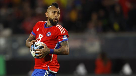 Vidal 'atira-se' ao selecionador do Chile: «Não entendo algumas decisões»