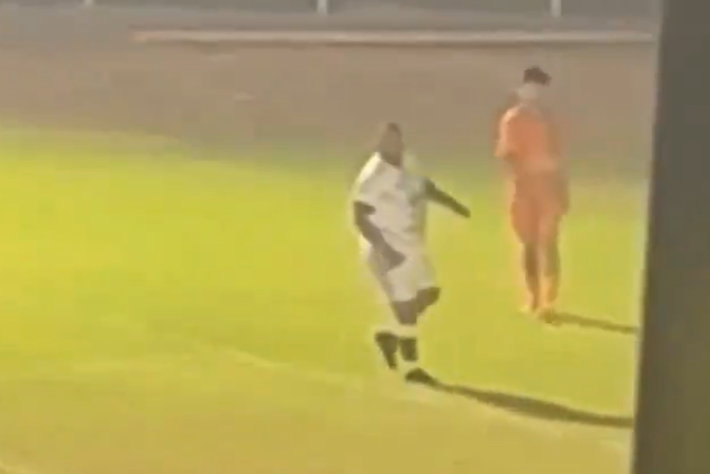 Ex-FC Porto volta a jogar e a dar que falar... pela forma física