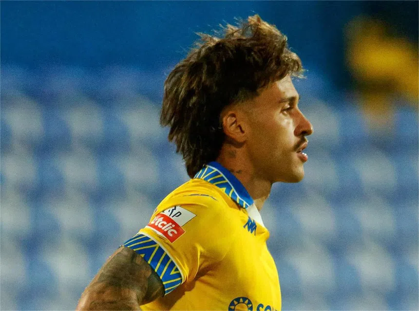 Estoril: Sánchez abala o balneário canarinho