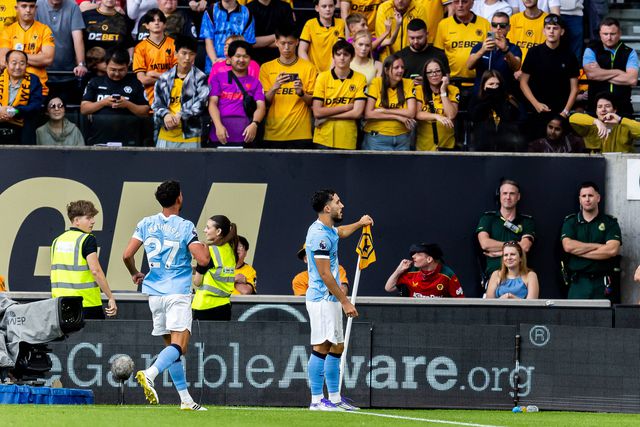 Cherki festeja golo do Manchester City frente ao Wolverhampton (IMAGO)
