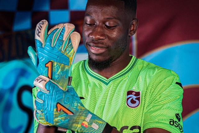 VÍDEO: apresentado oficialmente, Onana é recebido em euforia na Turquia