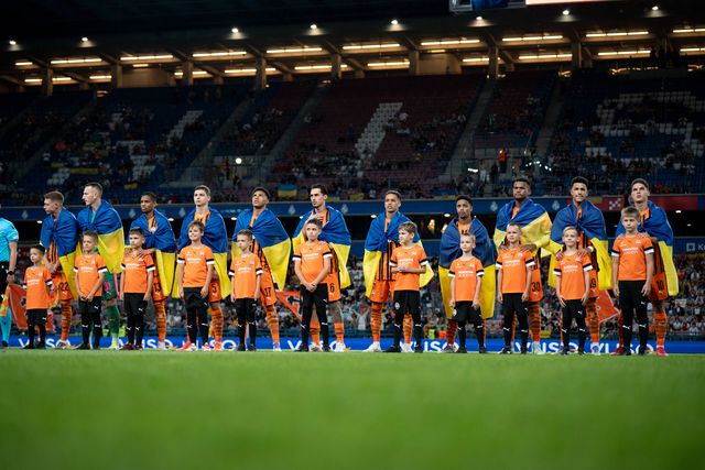 Jogadores do Shakhtar Donetsk antes do duelo com o Servette (IMAGO)
