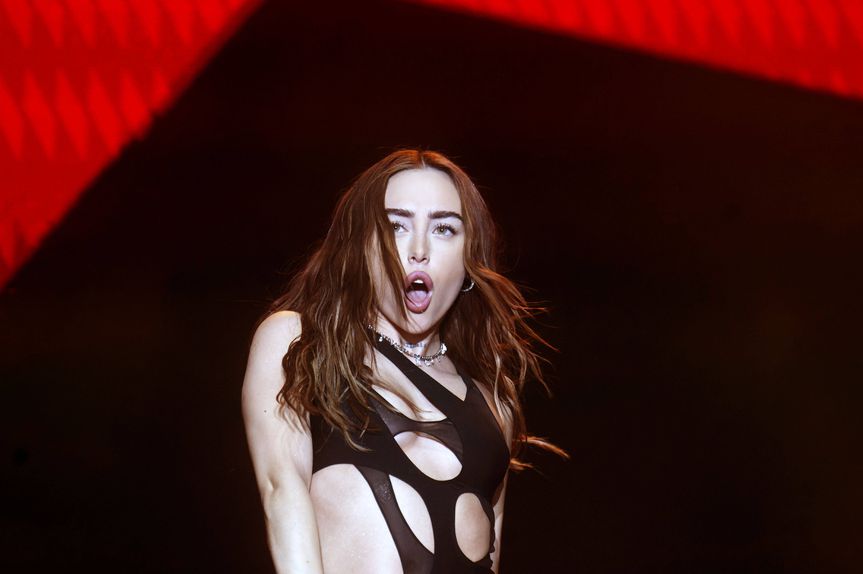 Nicki Nicole em palco