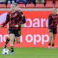 Jogadoras do Man. United... perderam as chuteiras a caminho de jogo da Champions