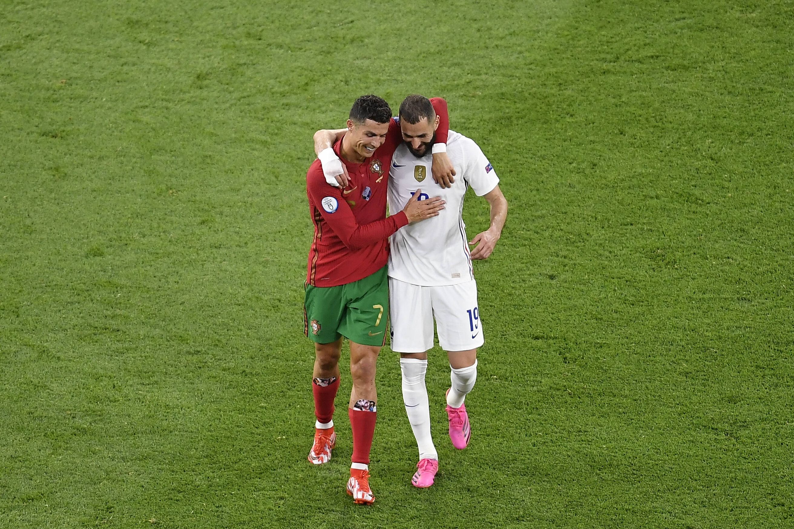 Cristiano Ronaldo e Karim Benzema, aqui adversários mas companheiros de equipa em Espanha, beneficiaram largamente do trabalho do Real Madrid TEC. Foto: Nur Photo/IMAGO