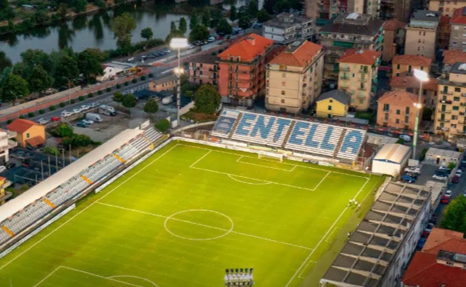 Entella oferece bilhetes! Vizinhos em êxtase