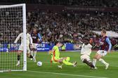 Jarrod Bowen, o capitão, fez o primeiro do West Ham