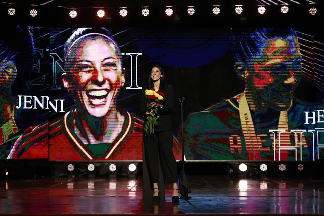 Hermoso fala em público pela primeira vez: «Sofremos muito num momento histórico para nós»