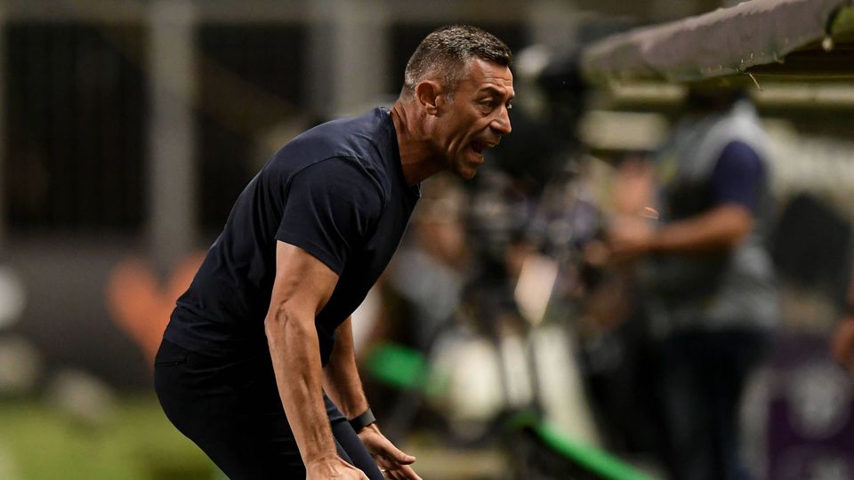 Pedro Caixinha eleito treinador do mês do Brasileirão