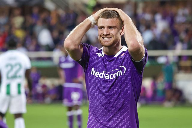 Substituto de Arthur Cabral na Fiorentina também ainda não marcou: «Estou a adaptar-me...»