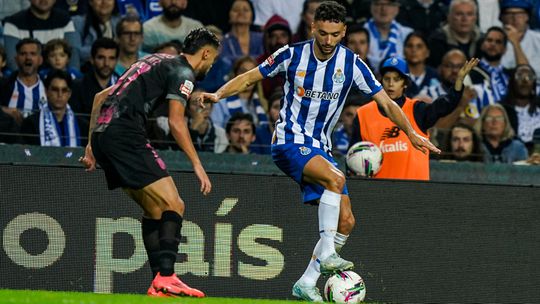 Carlos Carvalhal destaca lições aprendidas após jogo no Dragão