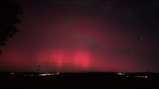 Aurora boreal pinta céu de Portugal (fotos)