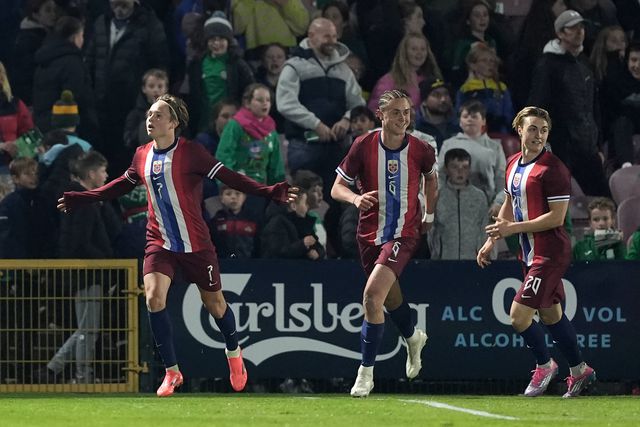 Sub-21: Schjelderup marca e mantém vivas as esperanças de qualificação para a Dinamarca