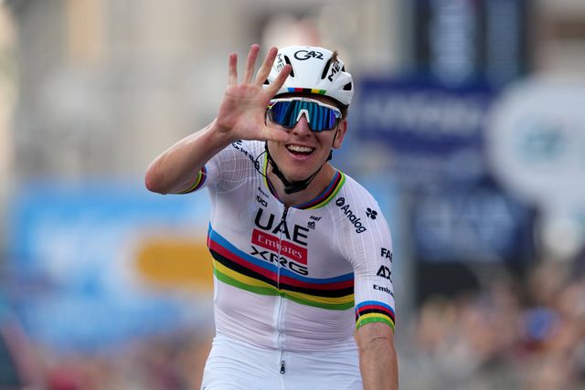 Tadej Pogacar, ciclista da UAE