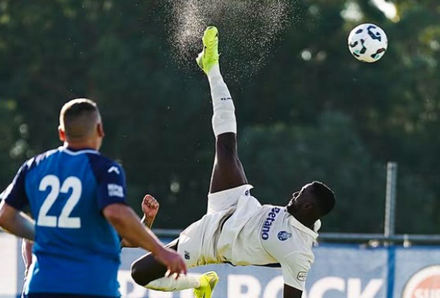 O incrível movimento de Jackson Martínez - Foto: FC PORTO
