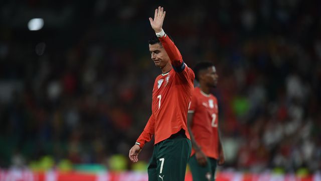 Cristiano Ronaldo pede desculpa aos adeptos pelo penálti falhado por Portugal frente à Irlanda - Foto: Miguel Nunes