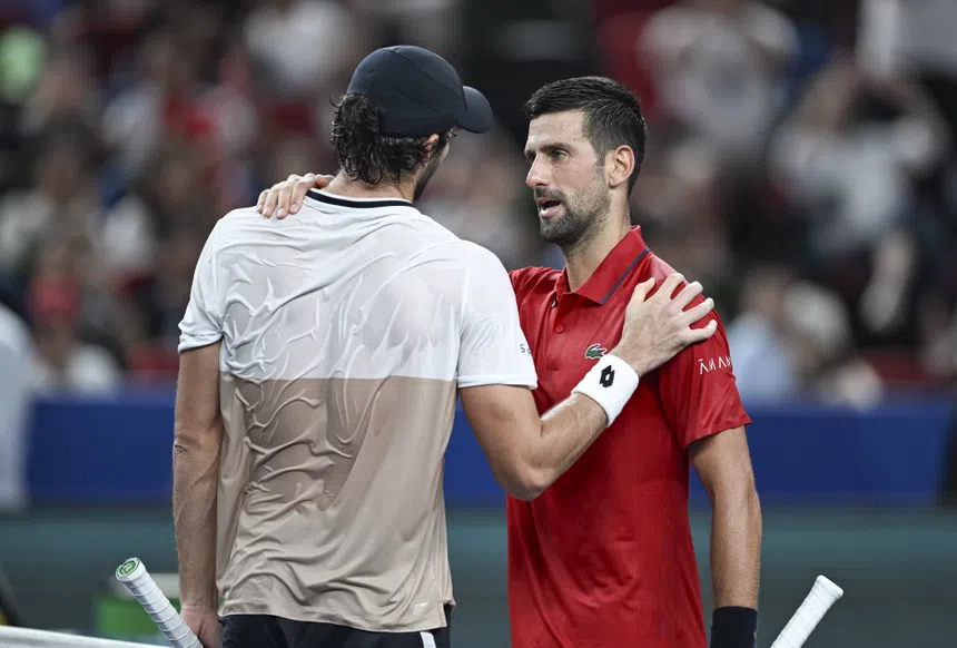 Djokovic KO! Vacherot reina em Xangai