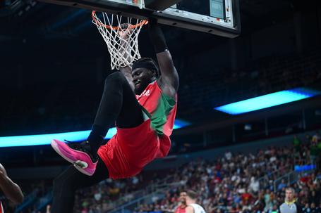 O jogador Neemias Queta, jogador da Seleção Nacional de basquetebol, no Eurobasket 2025