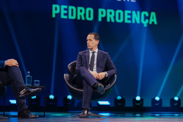 Pedro Proença, Presidente da FPF, em conversa com Pedro Pinto - Foto: Summit