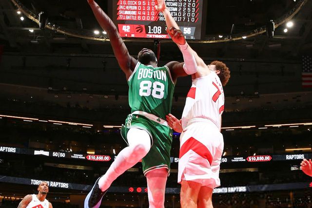 Neemias Queta em ação com os Boston Celtics,