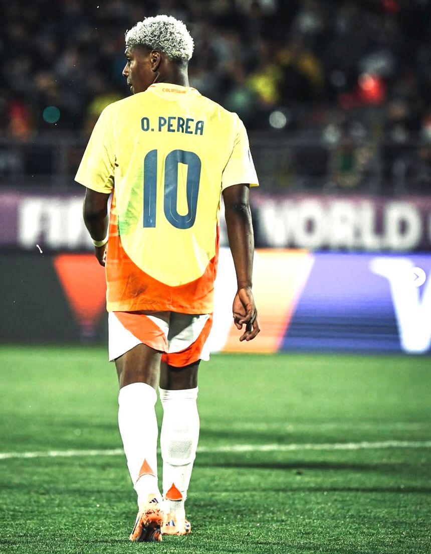 Perea participou na vitória por 3-2 frente à Espanha. Fotografia: Colômbia e Aves SAD