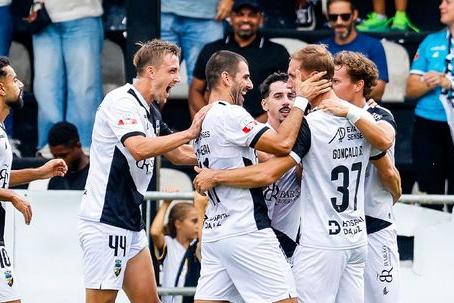 O Farense venceu o Feirense e subiu ao 3.º lugar da Liga 2. -Foto: Liga Portugal