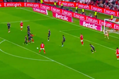 Echeverri na assistência, Sudakov no remate: eis o 2-o do Benfica