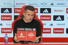 Marco Silva: «Revolução no onze do Benfica? É possível»