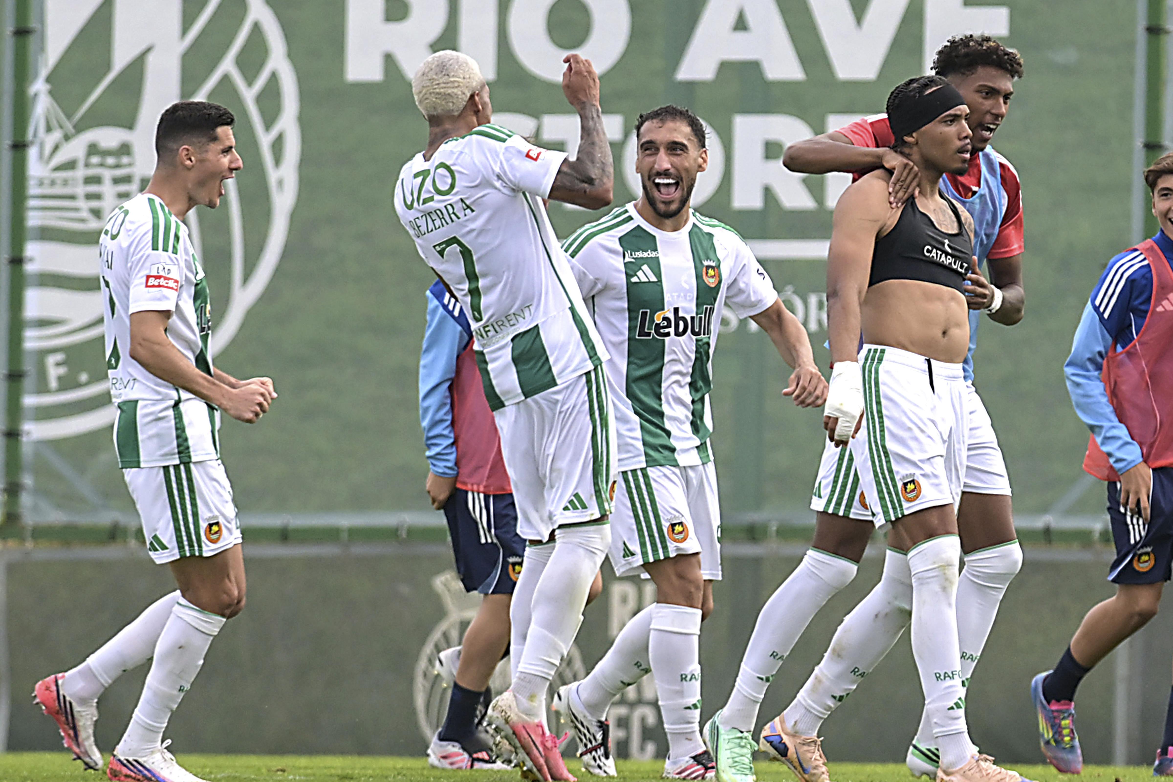 O Rio Ave derrotou o Nacional nos Arcos. -Foto: Fernando Veludo/LUSA