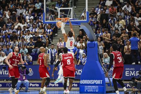 Lance do clássico no Dragão Arena (foto FCP)
