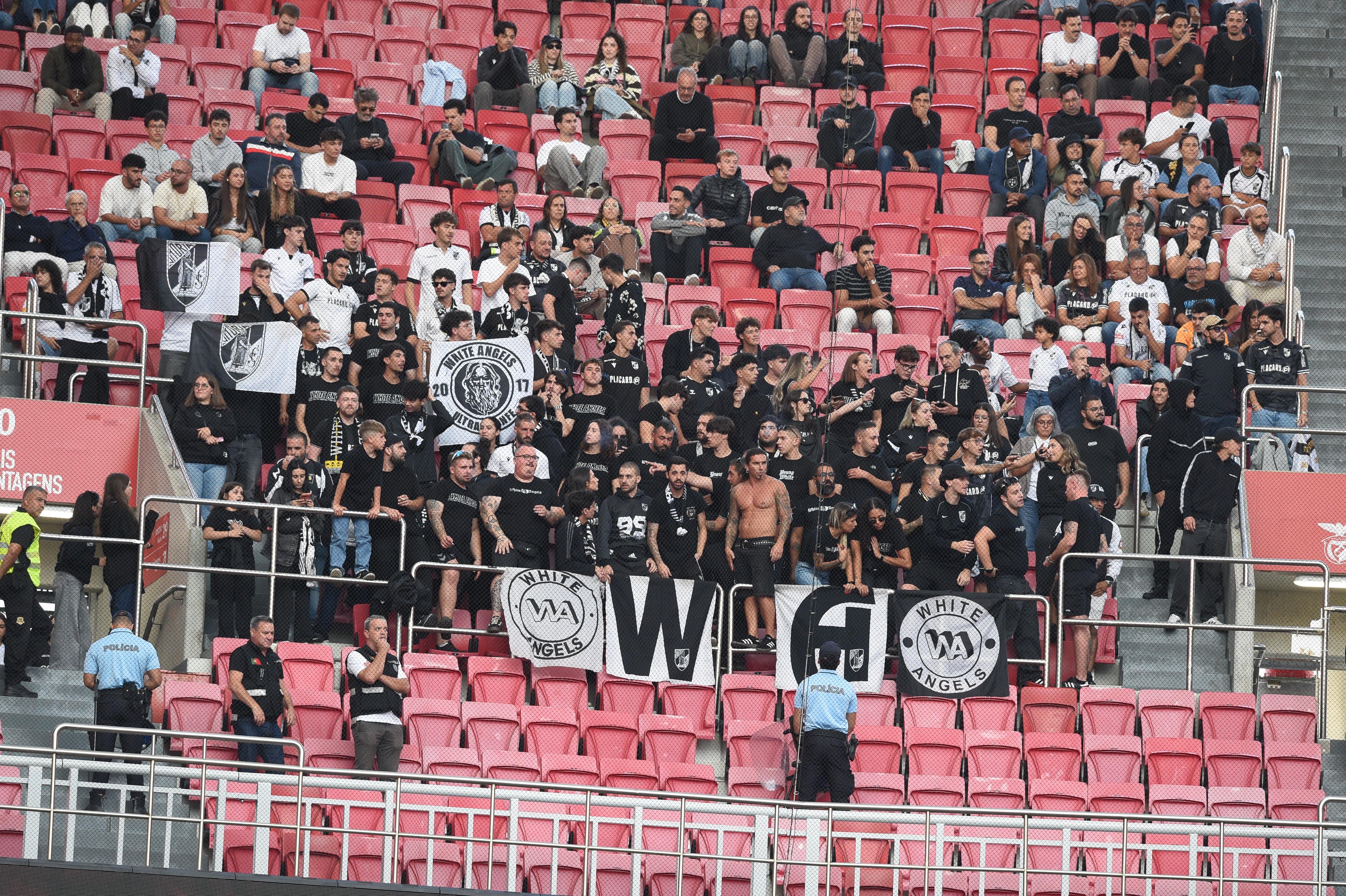Adeptos do Vitória de Guimarães - Foto: Sérgio Miguel Santos
