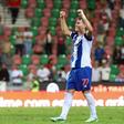 Pietuszewski vai ganhando confiança e índices físicos. Na Madeira, foi o herói do FC Porto — Foto: Hélder Santos
