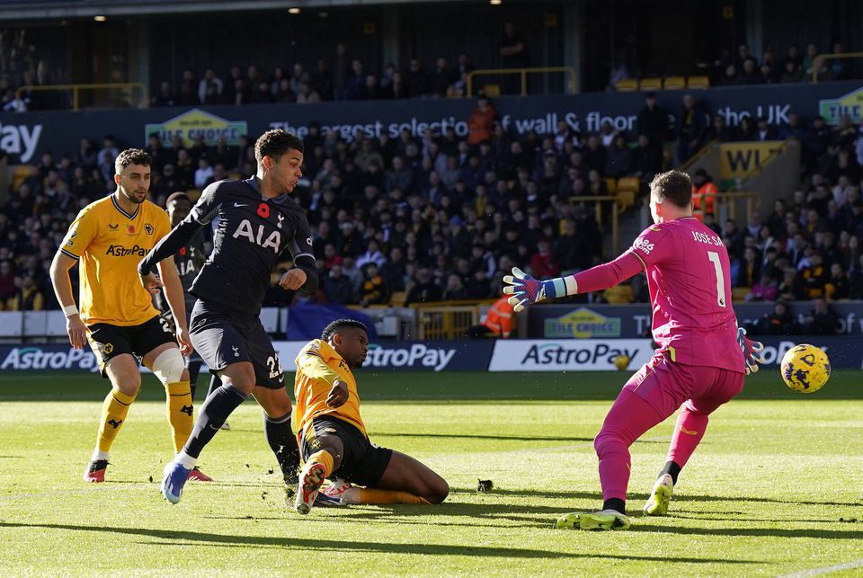 O toque de Kulusevski e a assistência de Porro: golo do Tottenham (vídeo)