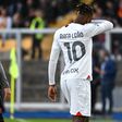 Baixa na Seleção? Rafael Leão sai lesionado no Lecce-Milan