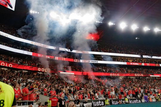 Estádio da Luz volta a encher para o dérbi