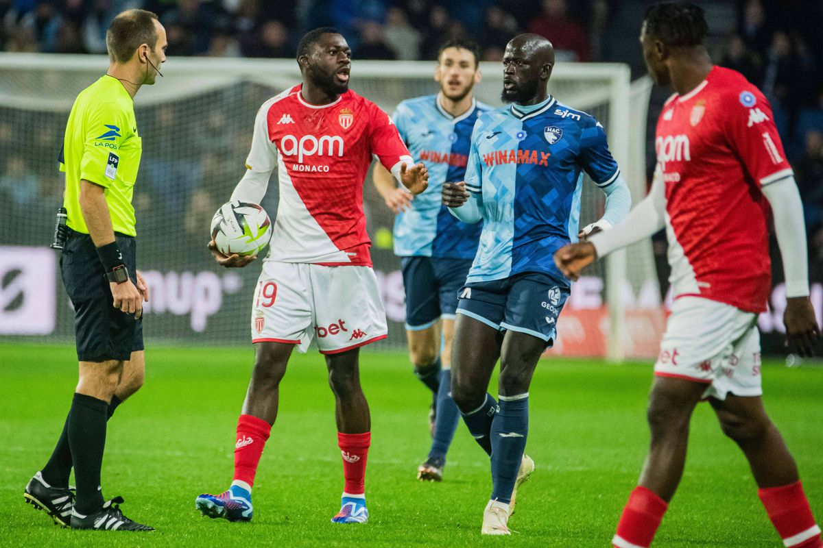 Mónaco empata com o Le Havre e deixa fugir o PSG Abola.pt