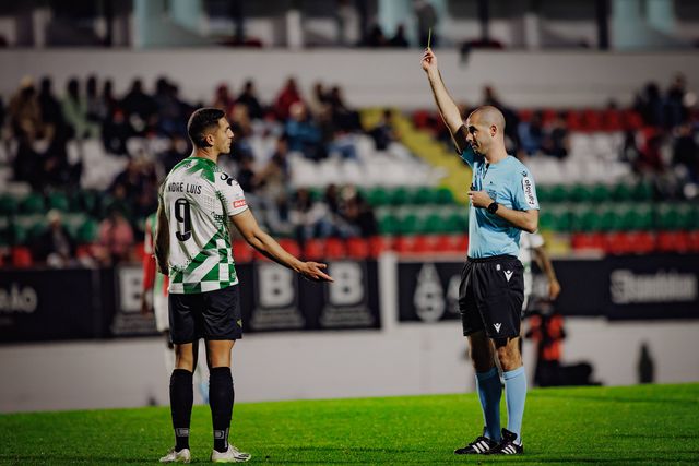 Hélder Carvalho vai dirigir o FC Porto-V. Guimarães