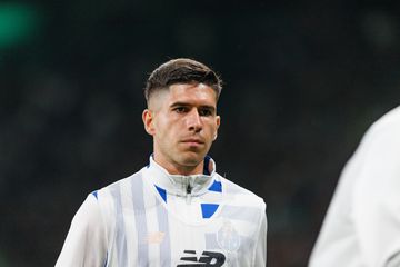 Polacos apontam Fran Navarro ao Legia de Gonçalo Feio