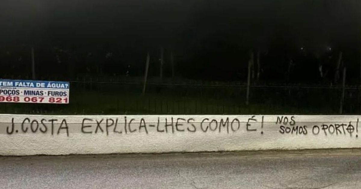 www.abola.pt