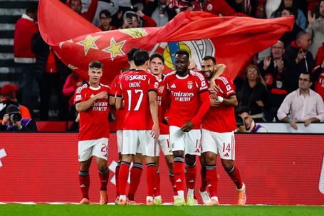 Benfica esteve a ganhar ao Casa Pia, por 2-0, mas jogo disputado na Luz terminou empatado a dois com muita polémica - Foto: Imago