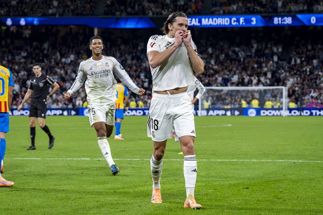 Álvaro Carreras a celebrar o seu primeiro golo pelo Real Madrid