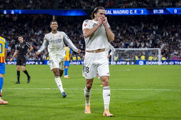 Álvaro Carreras a celebrar o seu primeiro golo pelo Real Madrid