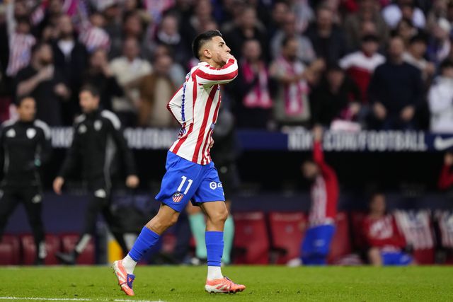 Thiago Almada com a camisola do Atlético Madrid
