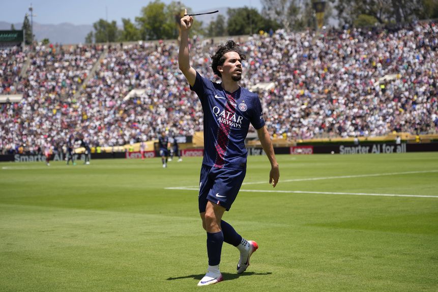 Vitinha, médio do PSG e da Seleção de Portugal - Foto: IMAGO