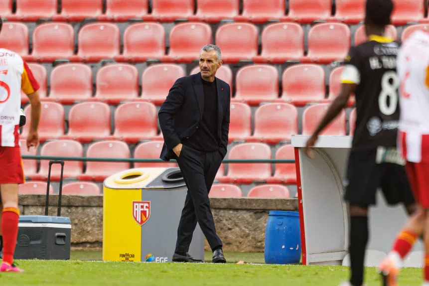 Ivo Vieira rua! Tondela ao tapete