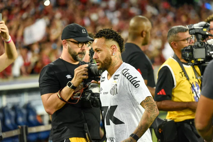 Luisão ATACA Neymar! Santos no cadafalso
