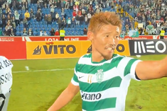 Morita filmado por Kuis Suárez em pleno relvado no final da vitória com o santa Clara - SPORTING CP