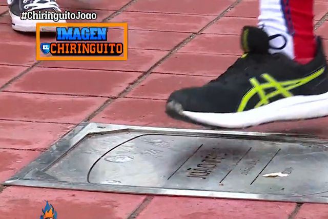 Placa de Félix vandalizada no Metropolitano (vídeo)