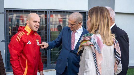 Parceiro do Benfica recebeu visita da presidente do Parlamento Europeu (fotos)