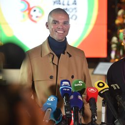 «Cristiano Ronaldo vai fazer outra dieta para estar fininho no Mundial 2030»